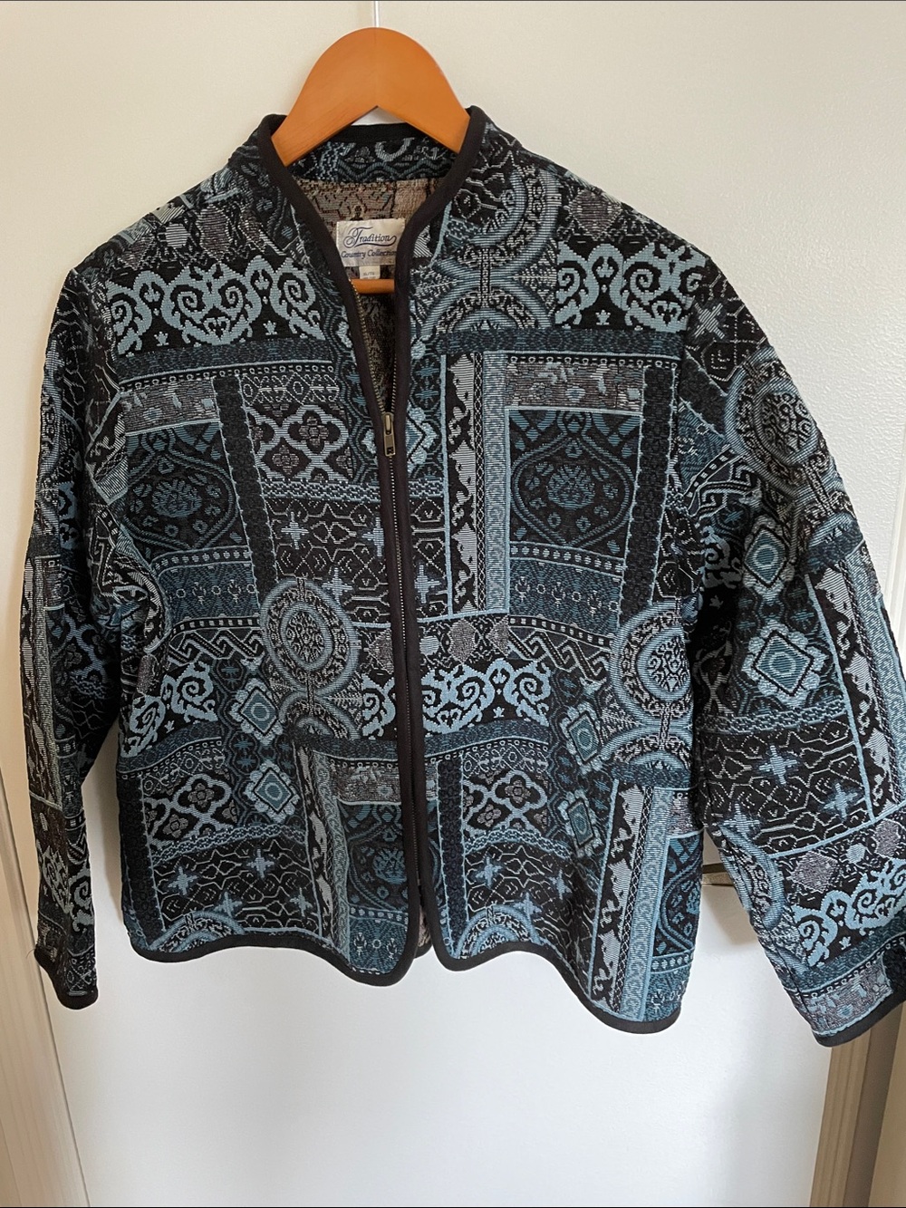 Tradition Country Collection Women’s Tapestry Blue & Black Zip Jacket